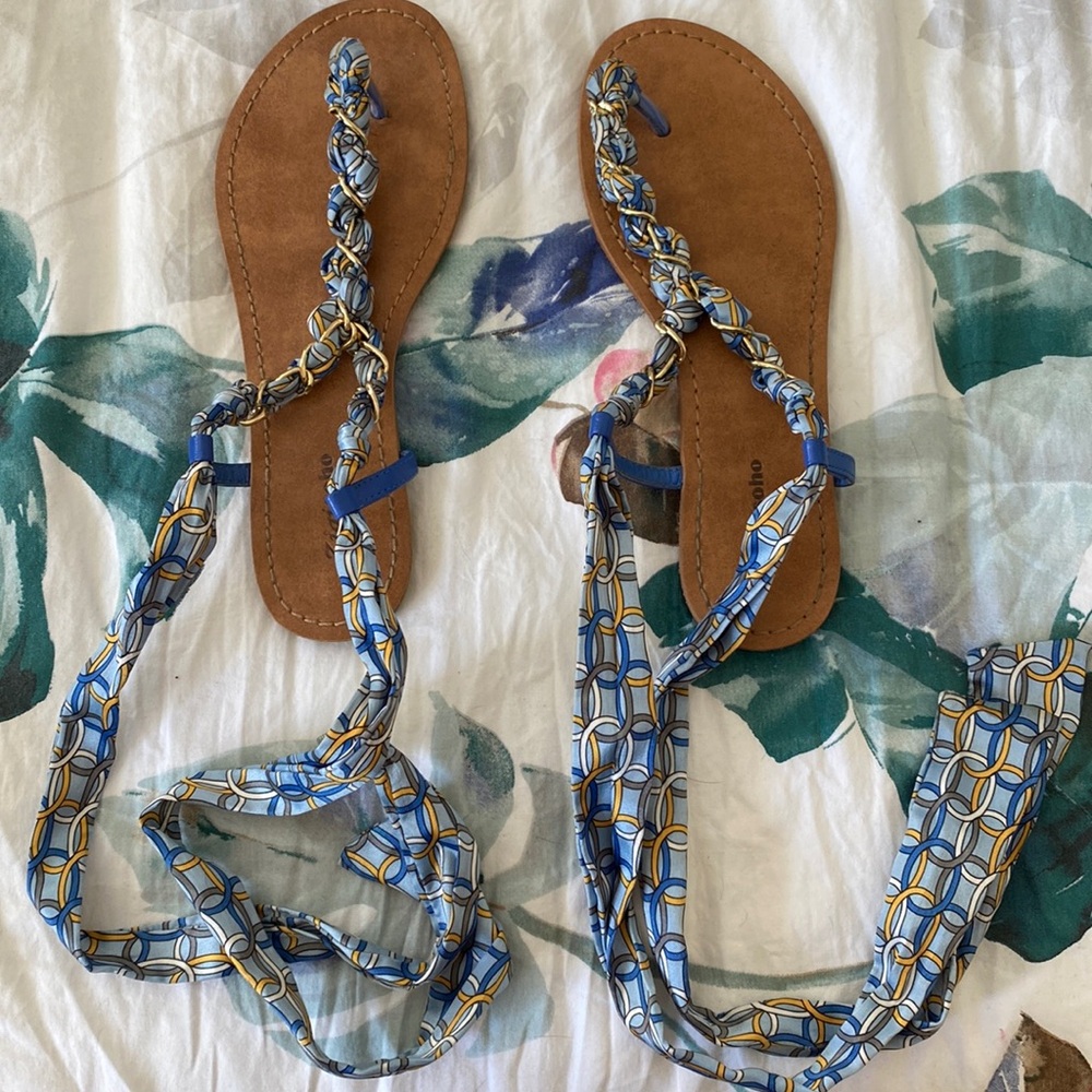 Chain print zigi soho ankle wrap sandals